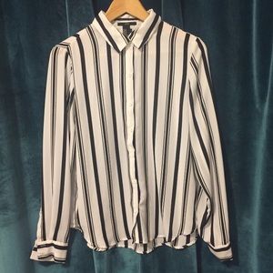 Forever21 Long sleeve striped black & white blouse